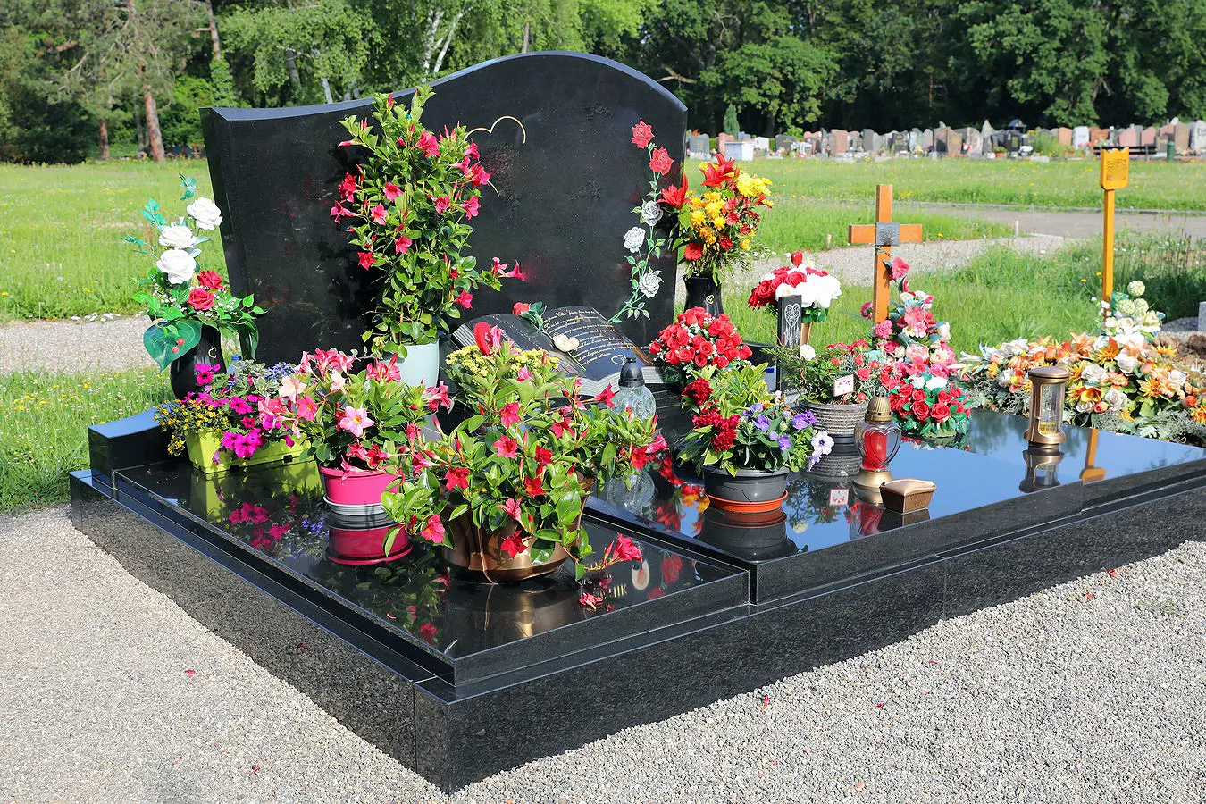 Monument funeraire Marbrerie Friess